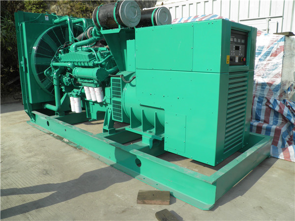 邗江发电车出租-柴油发电机组在使用的过程中应该做好哪些防护工作