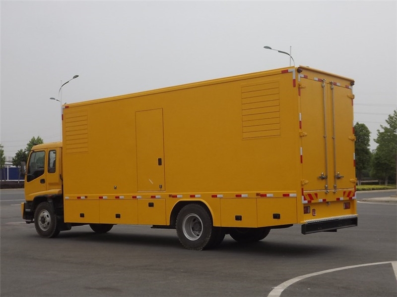 邗江发电车出租- 柴油发电机油箱怎么清洗