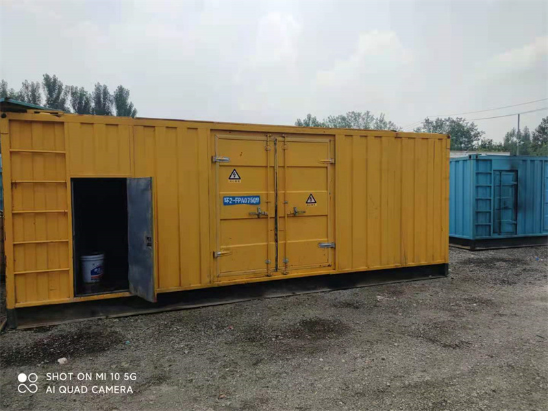 邗江200KW柴油发电机组需要配备什么型号的电缆线？