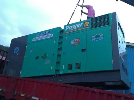 邗江柴油发电机组转速不稳定时，如何对发动机进行维护？