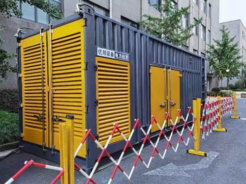 邗江如何使用转速表检查发动机的转速？