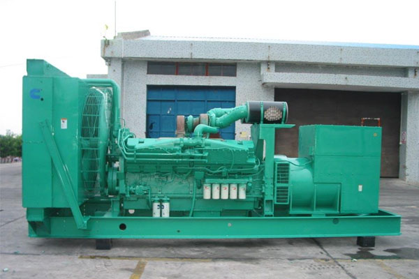 邗江工厂发电机应急发电时如何更准确地检查发电机状态？